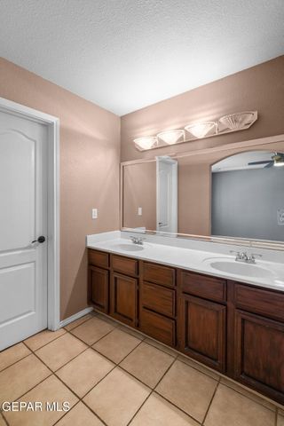 11725 PUEBLO CHICO Court, El Paso, TX 79936