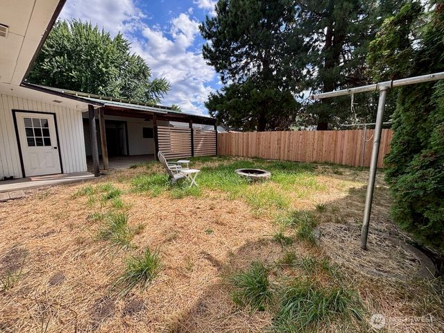 1204 N Willow, Ellensburg, WA 98926