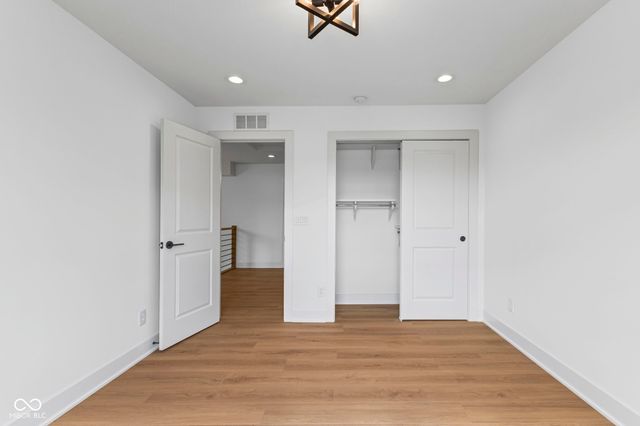 5874 Harbour Town Drive, Noblesville, IN 46062