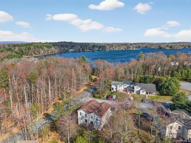 2 Deerfield Court, Rock Hill, NY 12775