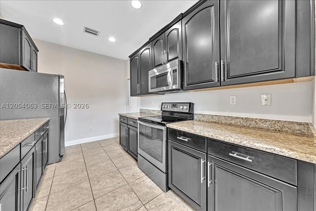 995 SW 147th Ave 2514, Pembroke Pines, FL 33027