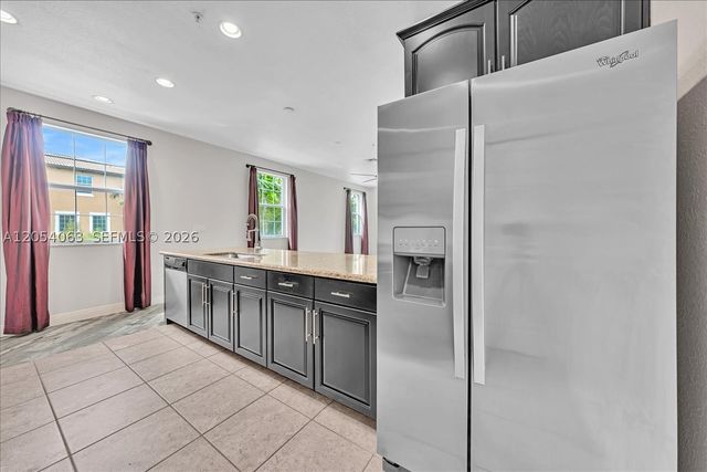 995 SW 147th Ave 2514, Pembroke Pines, FL 33027
