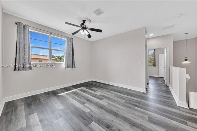 995 SW 147th Ave 2514, Pembroke Pines, FL 33027