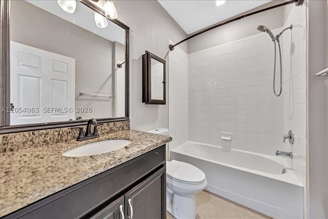 995 SW 147th Ave 2514, Pembroke Pines, FL 33027