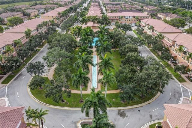 995 SW 147th Ave 2514, Pembroke Pines, FL 33027