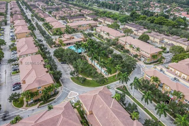 995 SW 147th Ave 2514, Pembroke Pines, FL 33027