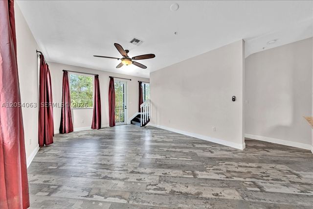 995 SW 147th Ave 2514, Pembroke Pines, FL 33027