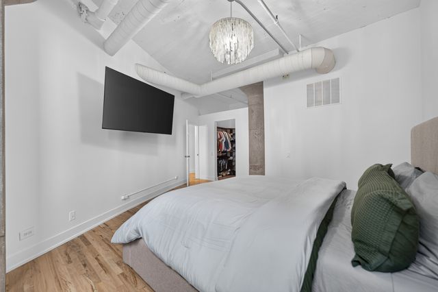 728 W Jackson Boulevard 712, Chicago, IL 60661