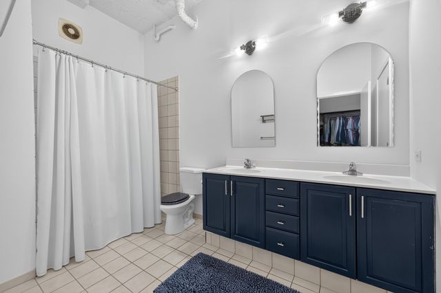 728 W Jackson Boulevard 712, Chicago, IL 60661