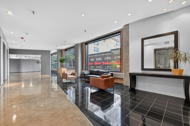 728 W Jackson Boulevard 712, Chicago, IL 60661