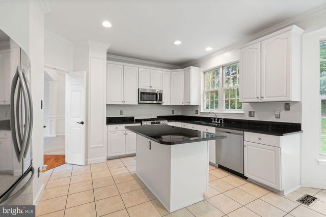 9351 WORTHINGTON DR, Bristow, VA 20136