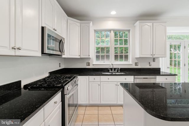 9351 WORTHINGTON DR, Bristow, VA 20136