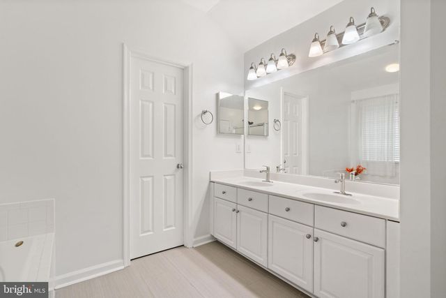 9351 WORTHINGTON DR, Bristow, VA 20136