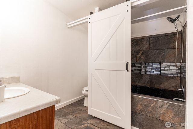 331 E Enchantment Heights Drive, Union, WA 98592