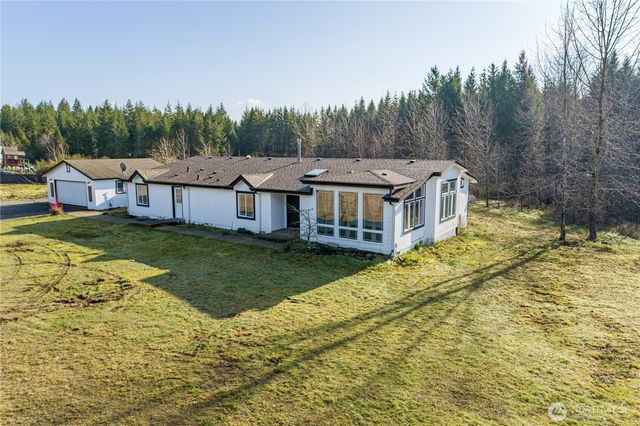 331 E Enchantment Heights Drive, Union, WA 98592