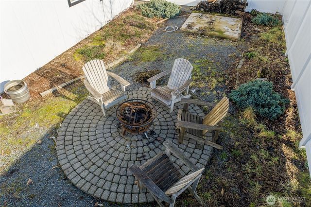 331 E Enchantment Heights Drive, Union, WA 98592