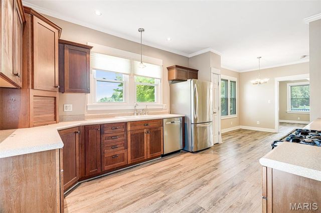 401 Plum Street, Edwardsville, IL 62025