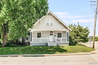 401 Plum Street, Edwardsville, IL 62025