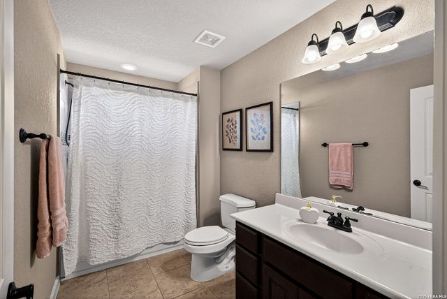 28019 Carmel Valley, Boerne, TX 78015