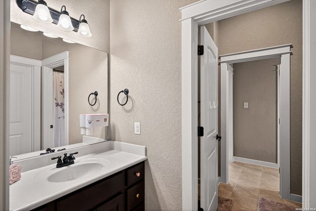 28019 Carmel Valley, Boerne, TX 78015