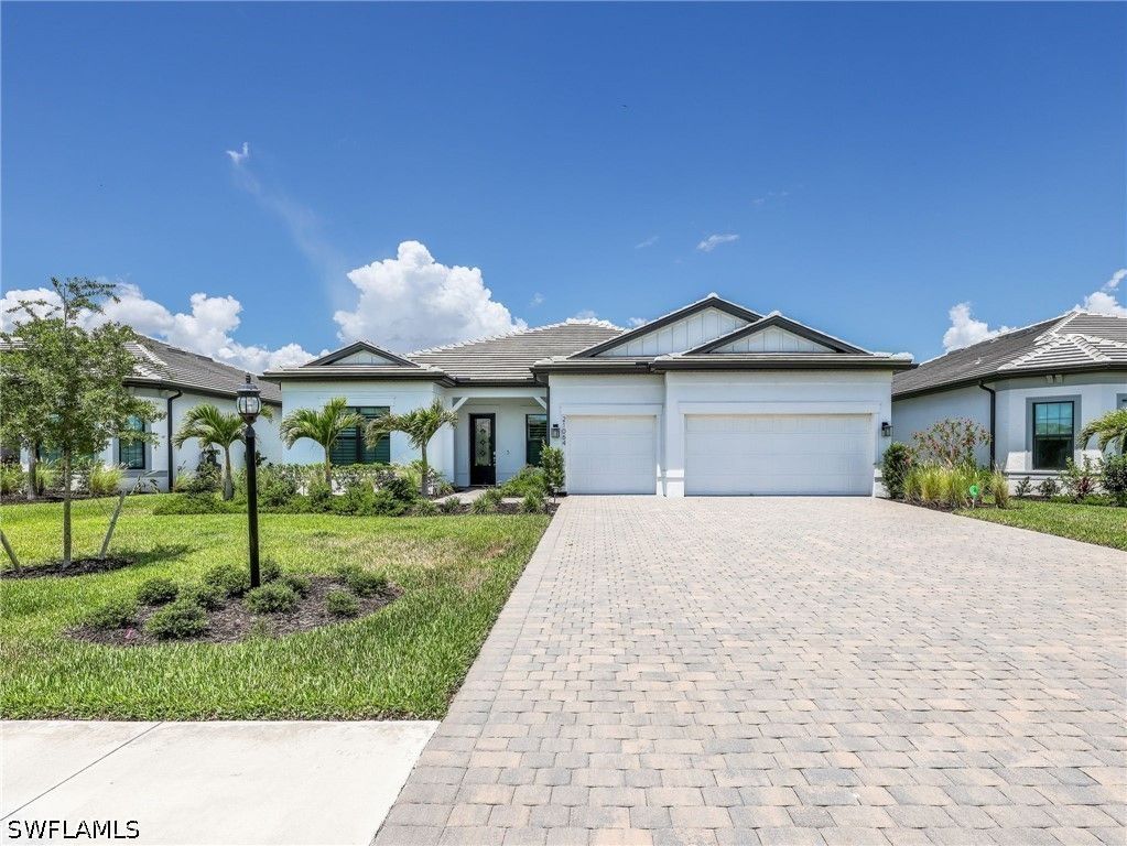 21064 Hallandale DR, Estero, FL 33928