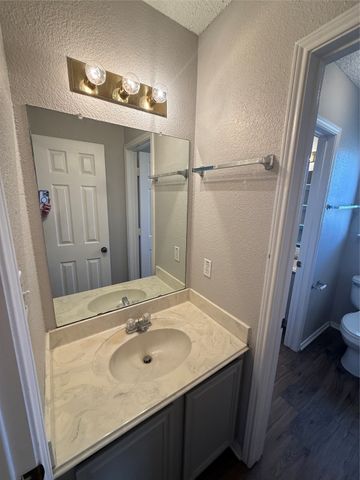 8175 Waterside Trail, Fort Worth, TX 76137