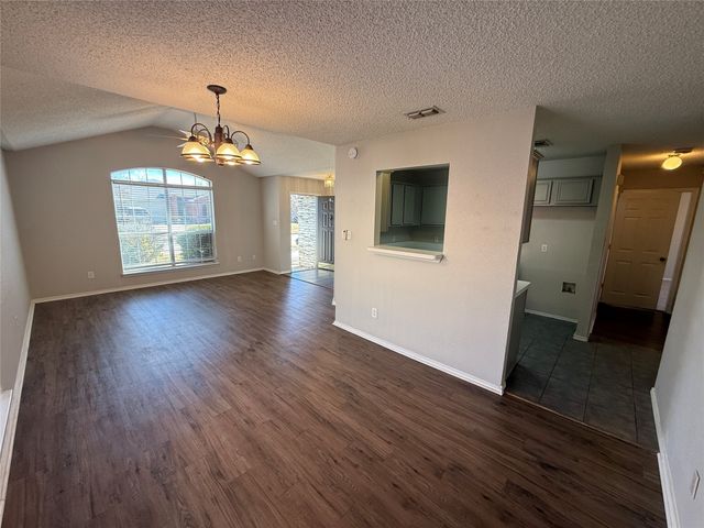 8175 Waterside Trail, Fort Worth, TX 76137