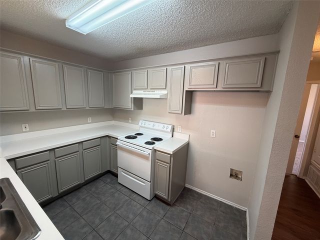 8175 Waterside Trail, Fort Worth, TX 76137