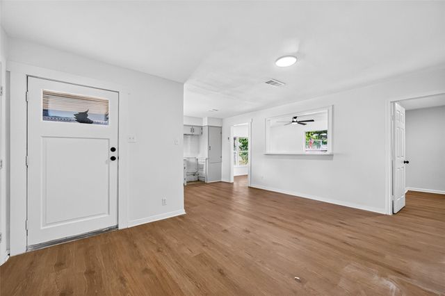 4637 Brinkley Street, Houston, TX 77051