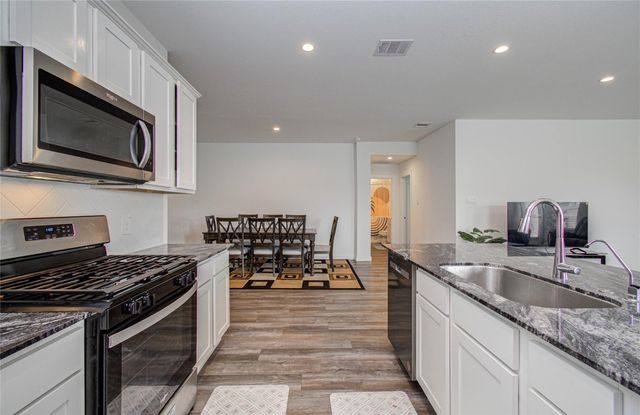 8611 Shumard Oak Drive, Rosharon, TX 77583