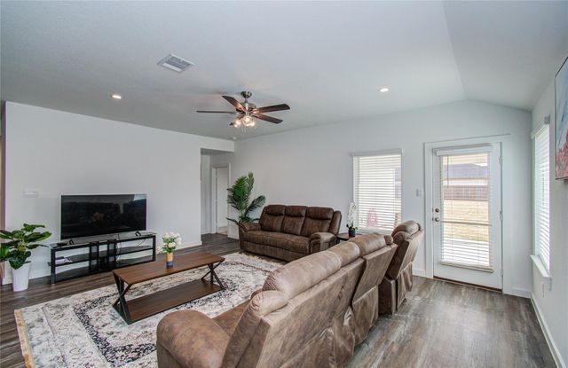 8611 Shumard Oak Drive, Rosharon, TX 77583