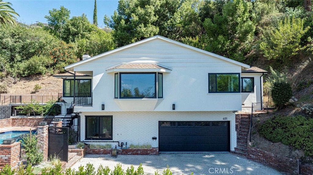 401 Brockmont Drive, Glendale, CA 91202 — exterior