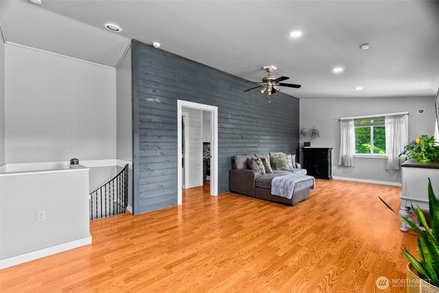 5924 139th Trail SW, Rochester, WA 98579