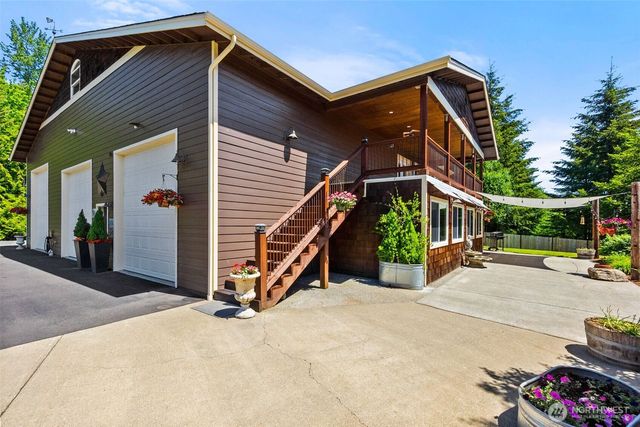 5924 139th Trail SW, Rochester, WA 98579