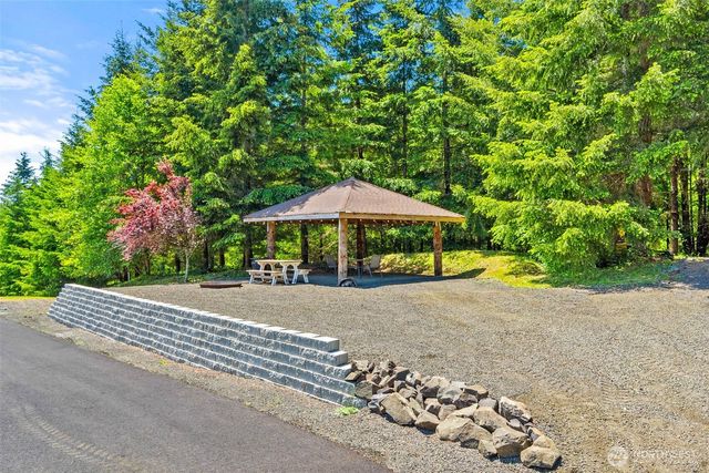 5924 139th Trail SW, Rochester, WA 98579