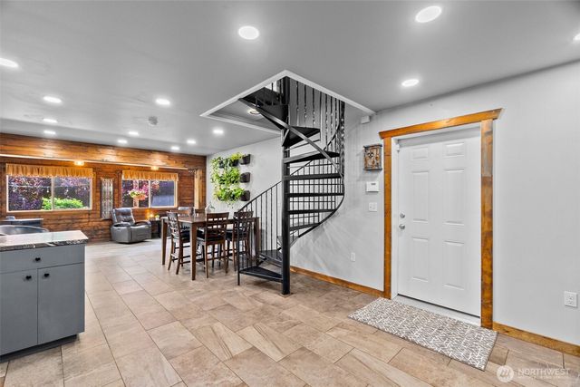 5924 139th Trail SW, Rochester, WA 98579