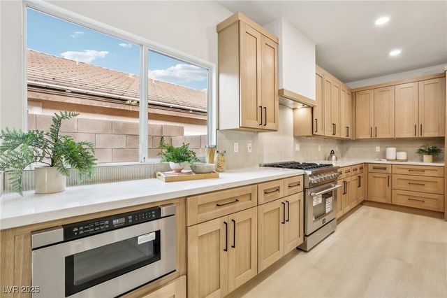 129 Sapodilla Lane, Las Vegas, NV 89144