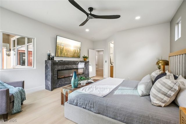 129 Sapodilla Lane, Las Vegas, NV 89144