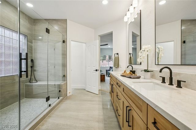 129 Sapodilla Lane, Las Vegas, NV 89144