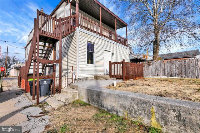 1328 LEHMAN ST, Lebanon, PA 17046