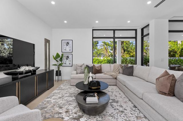 957 SW 12th Street, Boca Raton, FL 33486