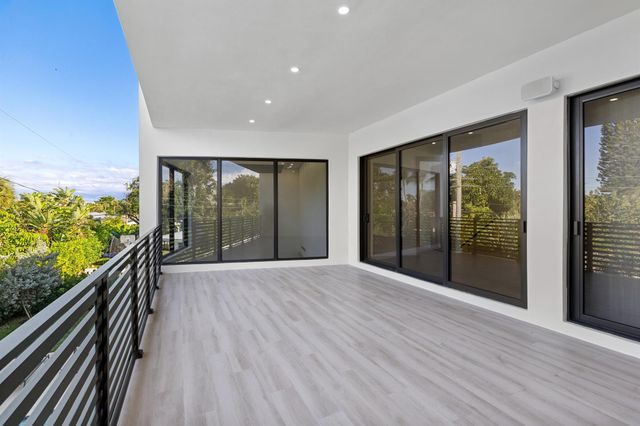 957 SW 12th Street, Boca Raton, FL 33486