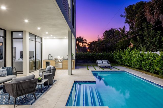 957 SW 12th Street, Boca Raton, FL 33486