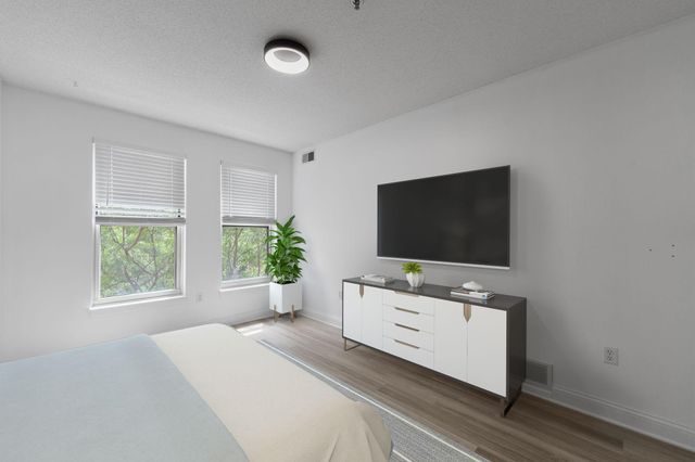 660 N 2nd Street 301, Minneapolis, MN 55401
