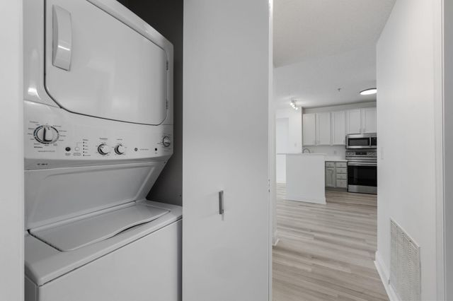 660 N 2nd Street 301, Minneapolis, MN 55401