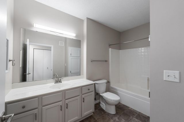 660 N 2nd Street 301, Minneapolis, MN 55401