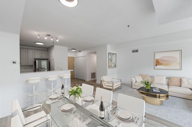 660 N 2nd Street 301, Minneapolis, MN 55401