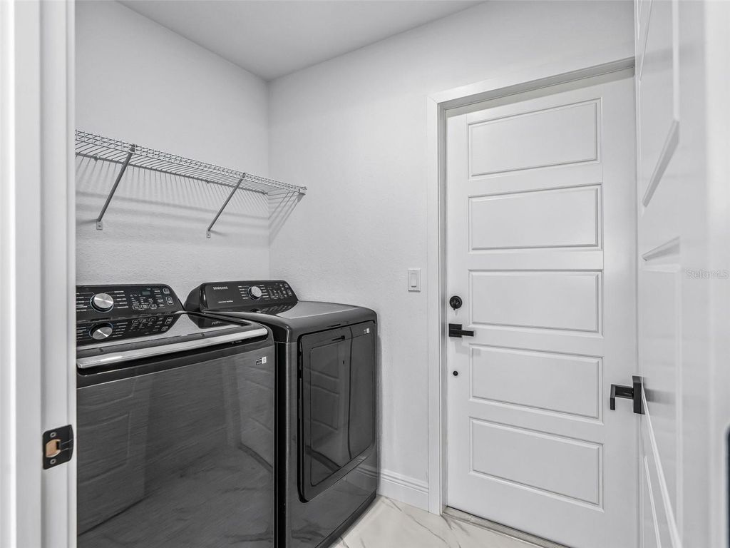 Image 24 of property listing at 14461 SE 80TH STREET, Morriston, FL 32668