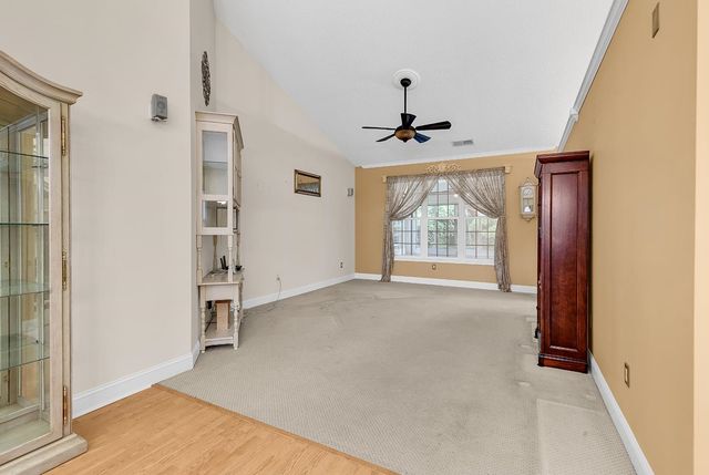 209 Candlewood Dr., Conway, SC 29526