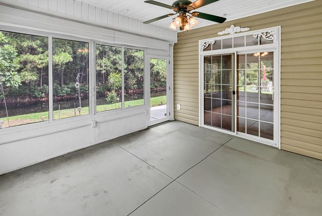 209 Candlewood Dr., Conway, SC 29526